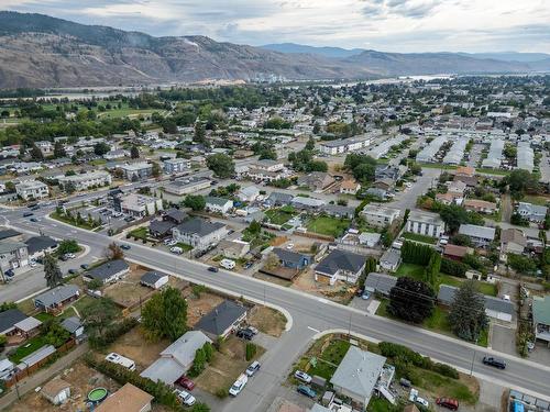 923 12Th Street, Kamloops, BC - Outdoor With View