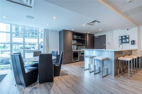 10 Concord Place|Unit #220, Grimsby, ON - Indoor