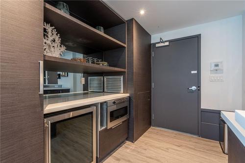 10 Concord Place|Unit #220, Grimsby, ON - Indoor