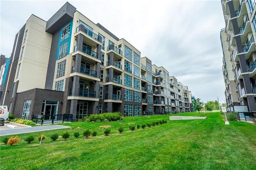 10 Concord Place|Unit #220, Grimsby, ON - Outdoor With Facade