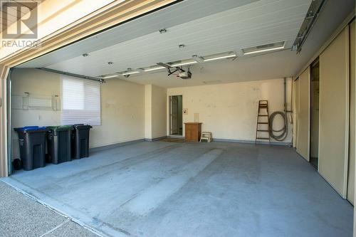 595 Yates Road Unit# 405, Kelowna, BC -  Photo Showing Garage