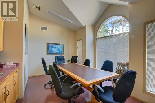 595 Yates Road Unit# 405, Kelowna, BC - Indoor Photo Showing Office