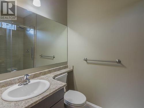 800 Government Street Unit# 101, Penticton, BC - Indoor Photo Showing Bathroom