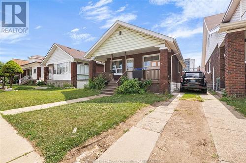 1535 Goyeau Street, Windsor, ON - Outdoor With Facade