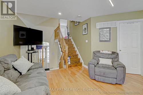 50 Sunny Glen Crescent, Brampton (Northwest Sandalwood Parkway), ON - Indoor Photo Showing Living Room