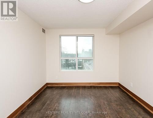 312 - 121 Woodbridge Avenue, Vaughan, ON - Indoor Photo Showing Other Room