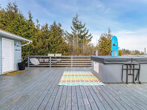 5545 Island Hwy, Qualicum Beach, BC 