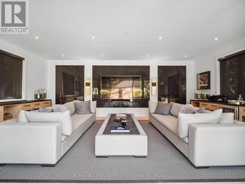 284 Pine Valley Crescent, Vaughan (East Woodbridge), ON - Indoor Photo Showing Living Room