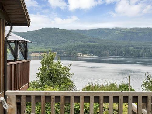 55 Poplar Rd, Alert Bay, BC 