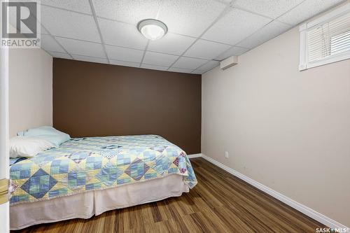 15 Stewart Avenue, Regina, SK - Indoor Photo Showing Bedroom