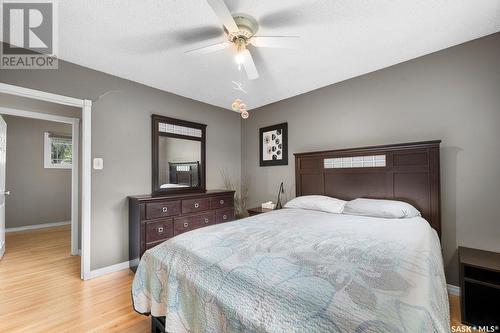 15 Stewart Avenue, Regina, SK - Indoor Photo Showing Bedroom