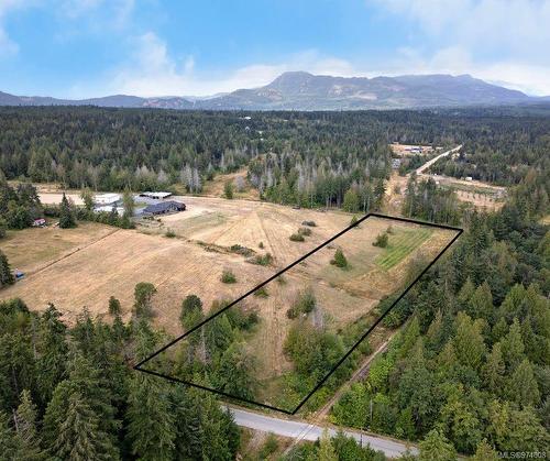 360 Grovehill Rd, Qualicum Beach, BC 