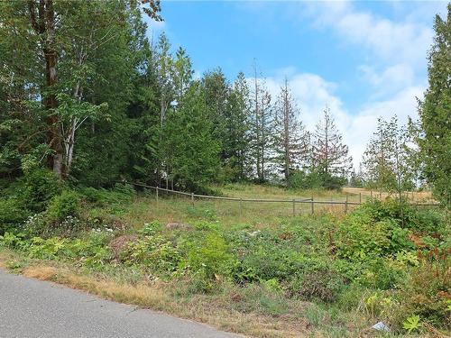 360 Grovehill Rd, Qualicum Beach, BC 