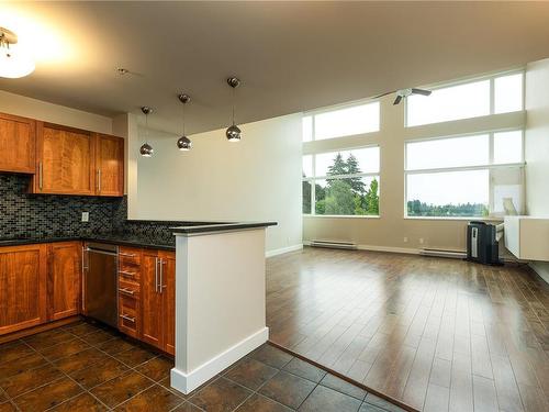 202-1629 Townsite Rd, Nanaimo, BC - Indoor