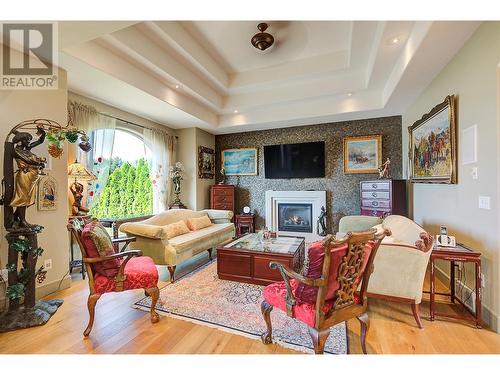 2376 Nahanni Court, Kelowna, BC - Indoor Photo Showing Living Room With Fireplace