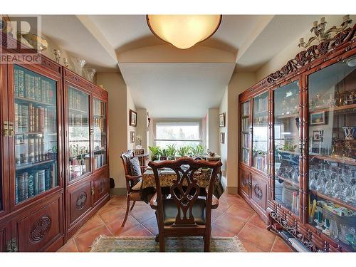 2376 Nahanni Court, Kelowna, BC - Indoor Photo Showing Dining Room