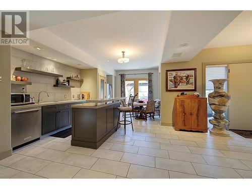 2376 Nahanni Court, Kelowna, BC - Indoor Photo Showing Kitchen