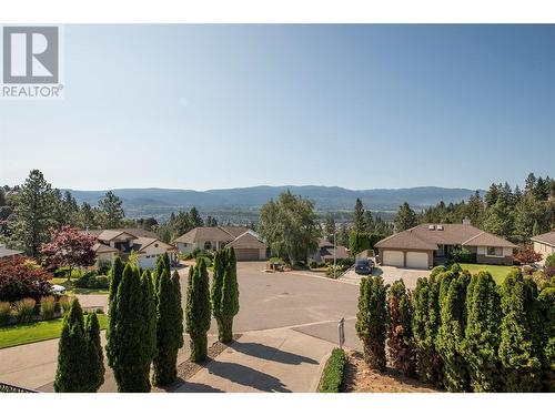 2376 Nahanni Court, Kelowna, BC - Outdoor With View