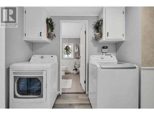 1850 Shannon Lake Road Unit# 81, West Kelowna, BC - Indoor Photo Showing Laundry Room