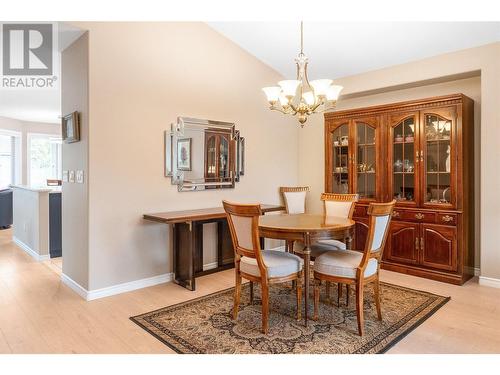 2365 Stillingfleet Road Unit# 79, Kelowna, BC - Indoor Photo Showing Dining Room