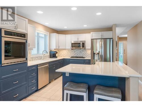 2365 Stillingfleet Road Unit# 79, Kelowna, BC - Indoor Photo Showing Kitchen With Stainless Steel Kitchen With Upgraded Kitchen