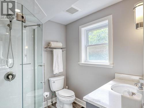 117 Garfield Avenue, London, ON - Indoor Photo Showing Bathroom