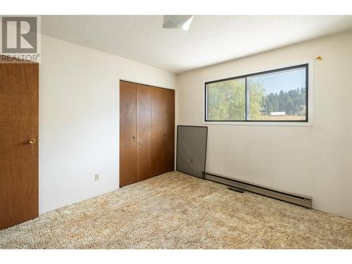 6390 Dixon Dam Road, Vernon, BC - Indoor Photo Showing Other Room