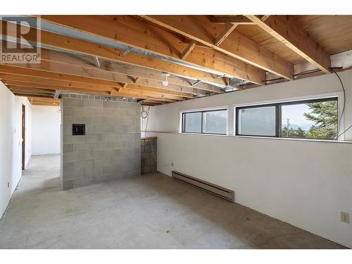 6390 Dixon Dam Road, Vernon, BC - Indoor Photo Showing Basement