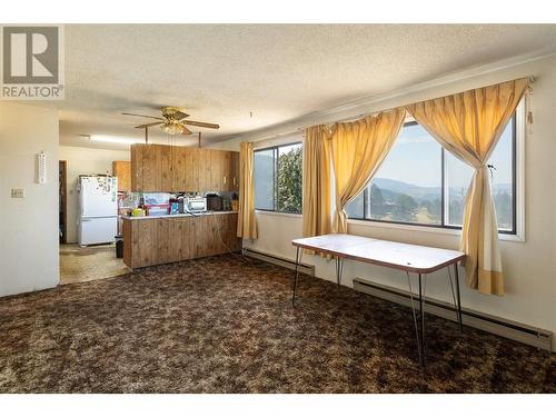 6390 Dixon Dam Road, Vernon, BC - Indoor Photo Showing Other Room