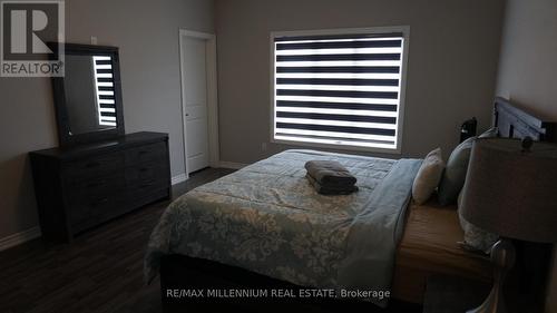 227 Mowat Street N, Clearview (Stayner), ON - Indoor Photo Showing Bedroom