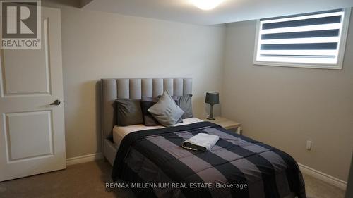 227 Mowat Street N, Clearview (Stayner), ON - Indoor Photo Showing Bedroom