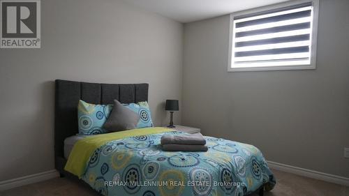 227 Mowat Street N, Clearview (Stayner), ON - Indoor Photo Showing Bedroom