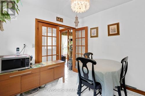 626 Hassall Road, Mississauga (Mississauga Valleys), ON - Indoor Photo Showing Dining Room