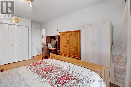 626 Hassall Road, Mississauga, ON - Indoor Photo Showing Bedroom