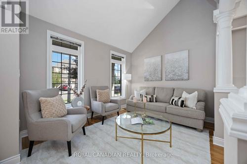 13 Lightheart Drive, Caledon, ON - Indoor Photo Showing Living Room