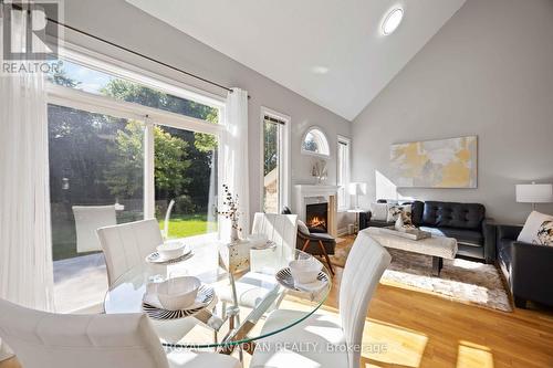 13 Lightheart Drive, Caledon, ON - Indoor Photo Showing Living Room