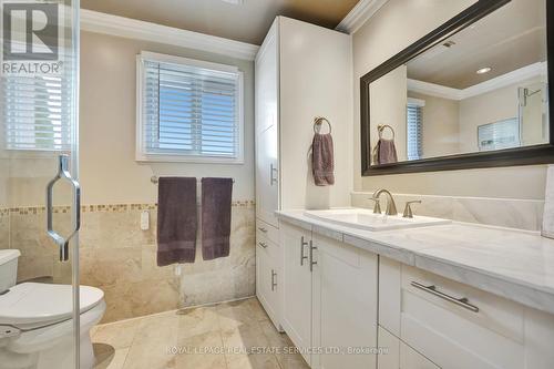 359 River Oaks Boulevard W, Oakville (River Oaks), ON - Indoor Photo Showing Bathroom