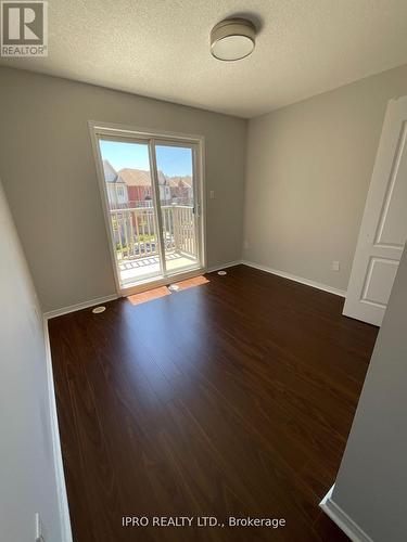 8 - 3070 Thomas Street, Mississauga (Churchill Meadows), ON - Indoor Photo Showing Other Room