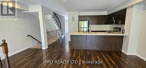 8 - 3070 Thomas Street, Mississauga, ON - Indoor Photo Showing Kitchen