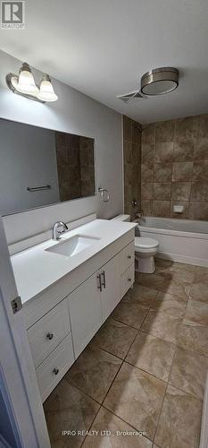 8 - 3070 Thomas Street, Mississauga, ON - Indoor Photo Showing Bathroom