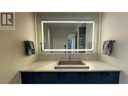 224 Diamond Way, Vernon, BC - Indoor Photo Showing Bathroom