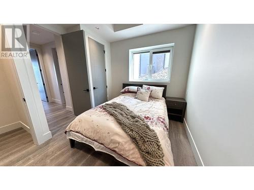 224 Diamond Way, Vernon, BC - Indoor Photo Showing Bedroom