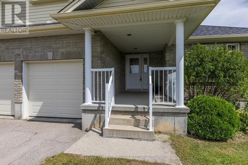 2 Lawson Avenue, Kawartha Lakes (Lindsay), ON - Outdoor