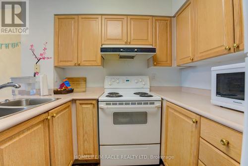 2705 - 750 Bay Street, Toronto (Bay Street Corridor), ON - Indoor Photo Showing Kitchen With Double Sink