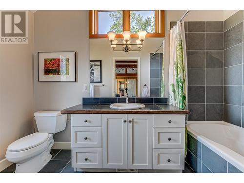 9845 Eastside Road Unit# 57, Vernon, BC - Indoor Photo Showing Bathroom