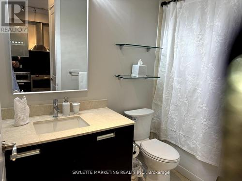 604 - 21 Balmuto Street, Toronto (Bay Street Corridor), ON - Indoor Photo Showing Bathroom