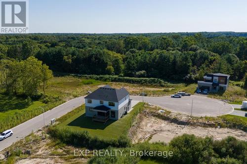 209 Merritt Court, North Middlesex (Parkhill), ON - Outdoor With View