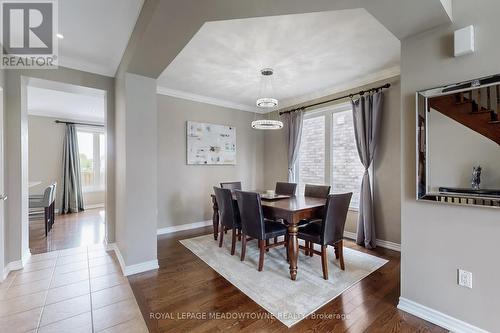 740 Rayner Court, Milton, ON - Indoor Photo Showing Dining Room