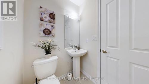 26 Carrie Crescent, Haldimand, ON - Indoor Photo Showing Bathroom