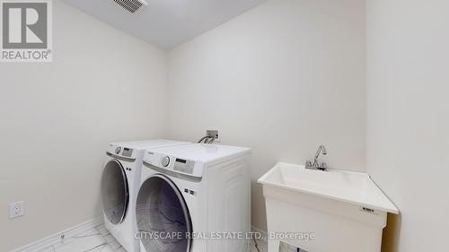 26 Carrie Crescent, Haldimand, ON - Indoor Photo Showing Laundry Room